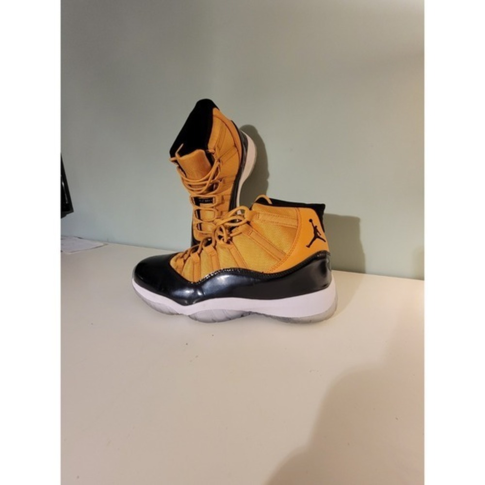 Nike Air‎ Jordan  Retro Style  378037-710